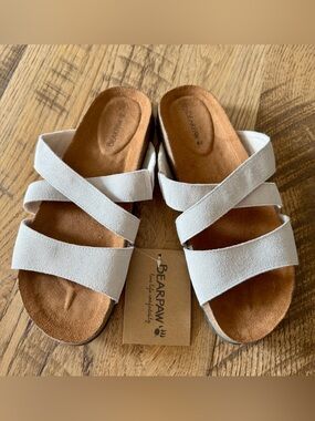 NWT Bearpaw Suede slide sandals 8